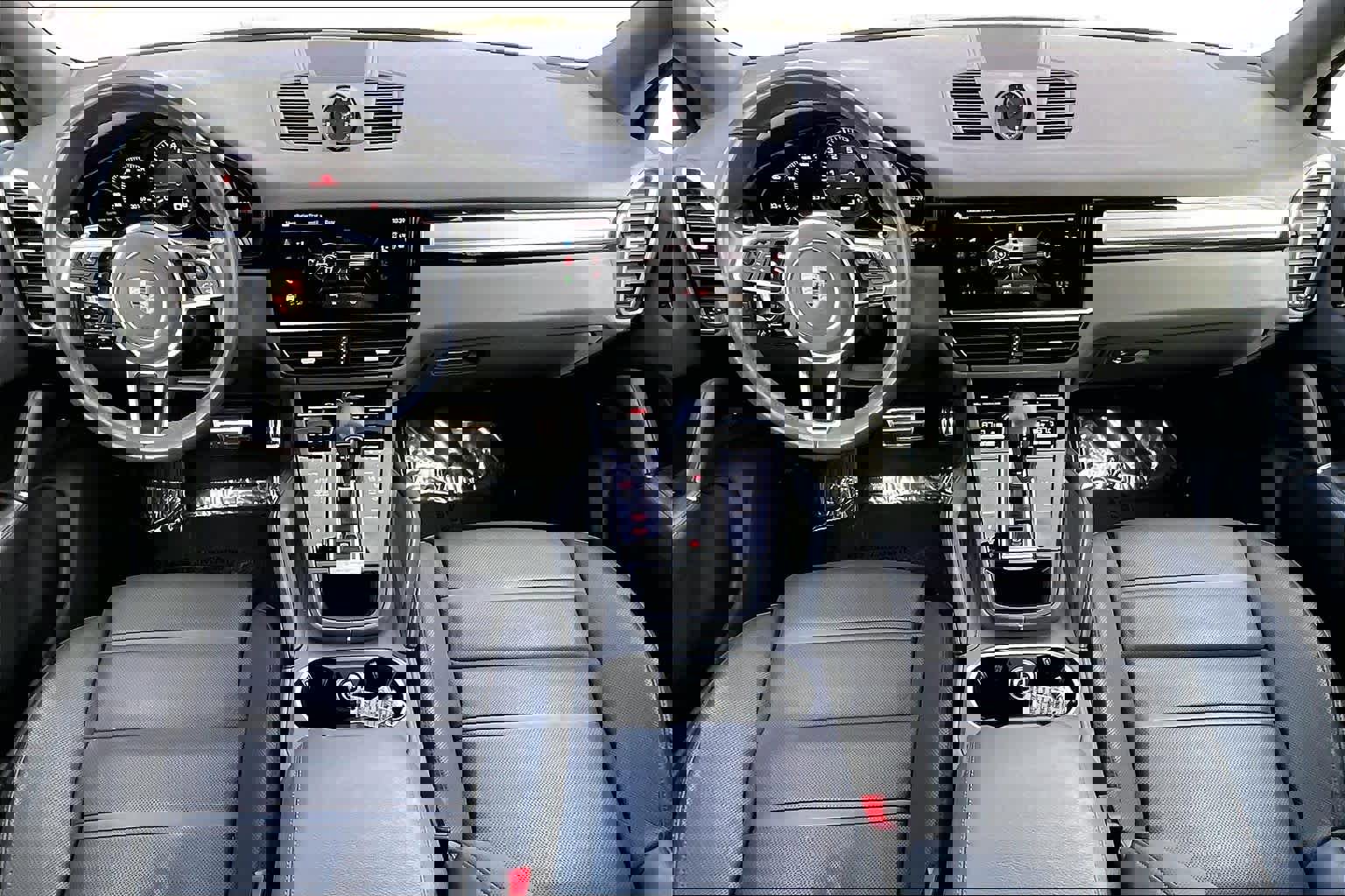 Used 2022 Porsche Cayenne S image 15