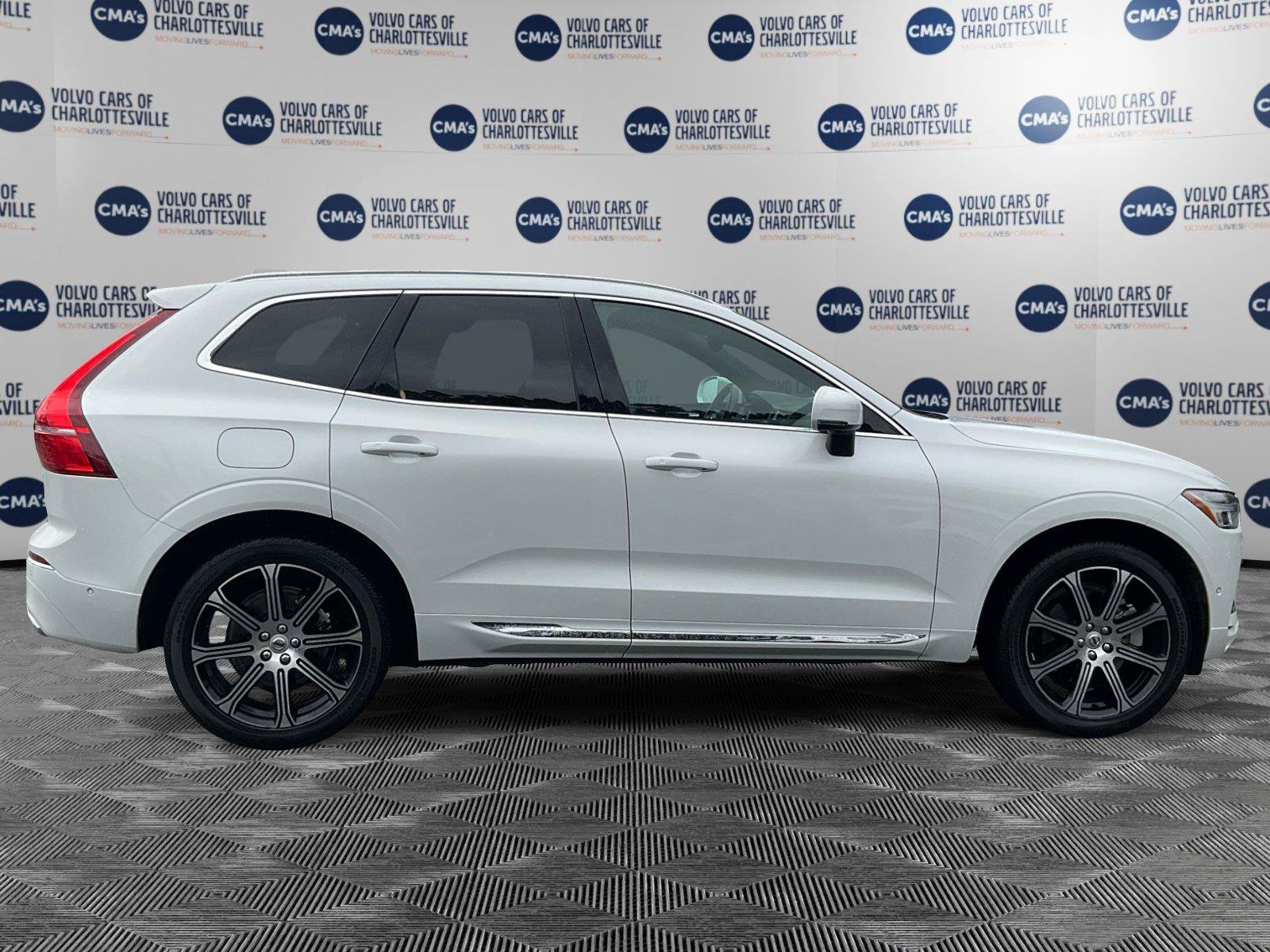 Used 2019 Volvo XC60 T6 Inscription AWD/4WD image 6