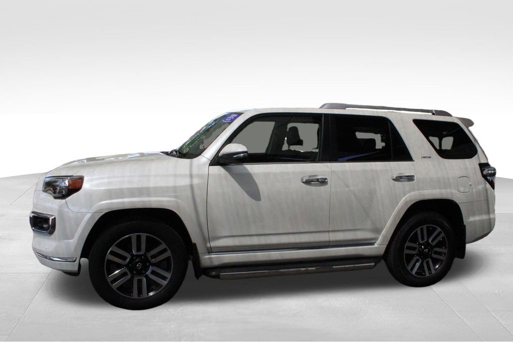 Used 2017 Toyota 4Runner Limited AWD/4WD image 13