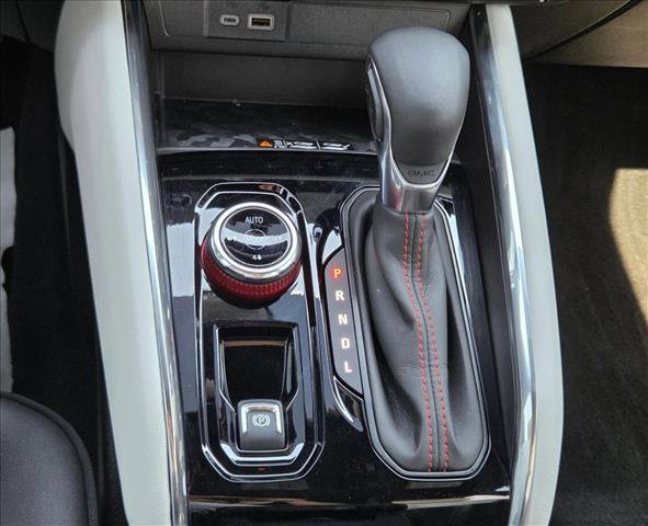 Used 2024 GMC Canyon AT4X w/ AT4X AEV Edition AWD/4WD image 13