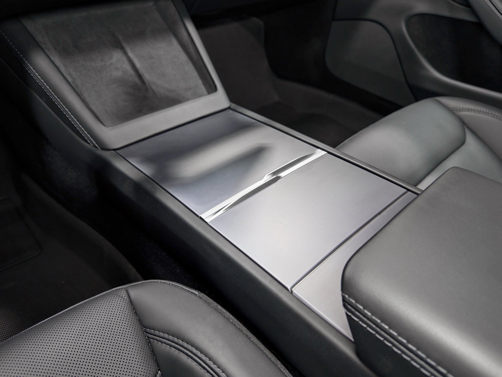 Used 2025 Tesla Model 3 Long Range image 17