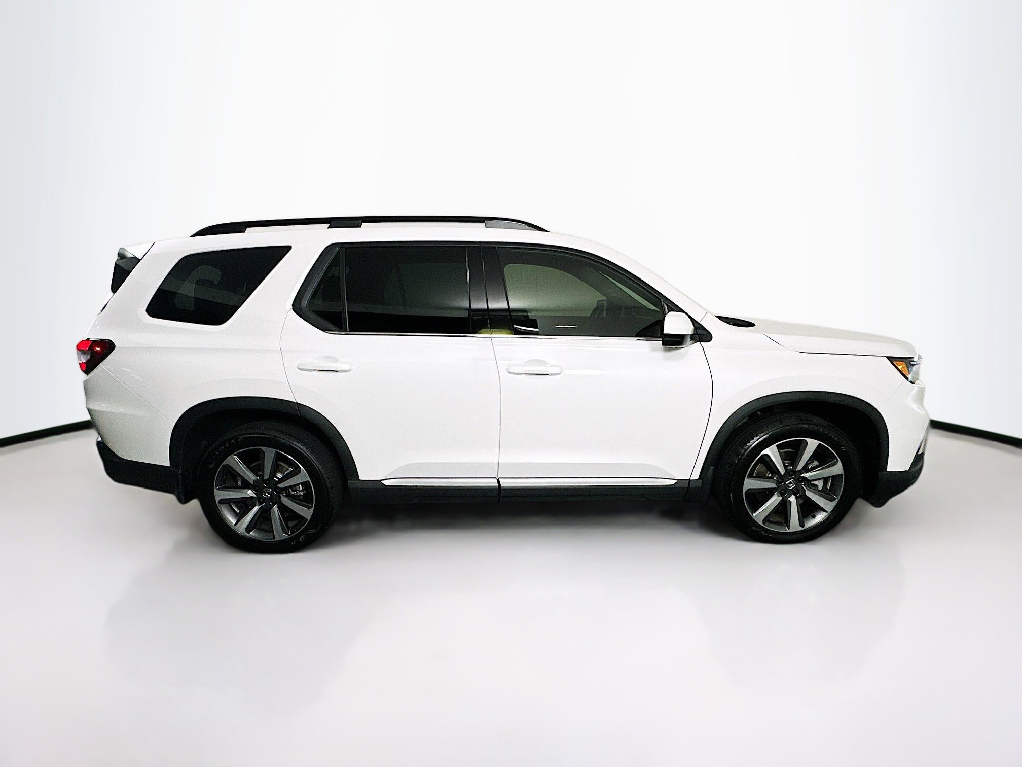 Used 2025 Honda Pilot Elite image 10