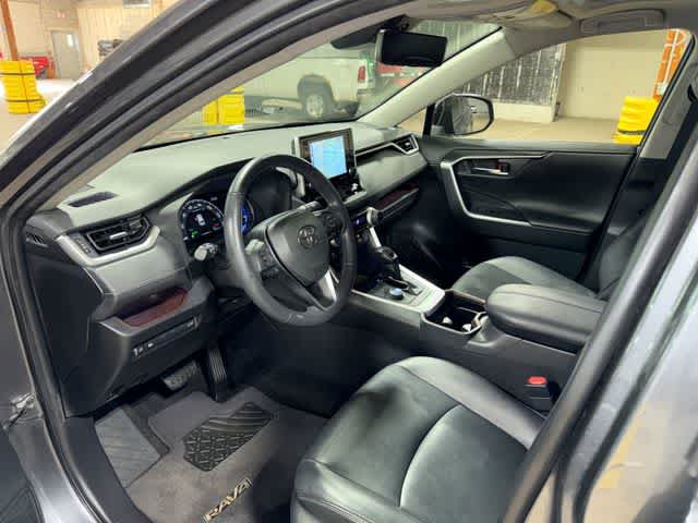Used 2019 Toyota RAV4 Limited w/ Carpet Mat Package AWD/4WD image 31
