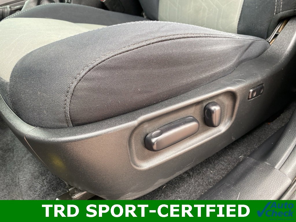 Used 2021 Toyota Tacoma TRD Sport w/ Technology Package image 23