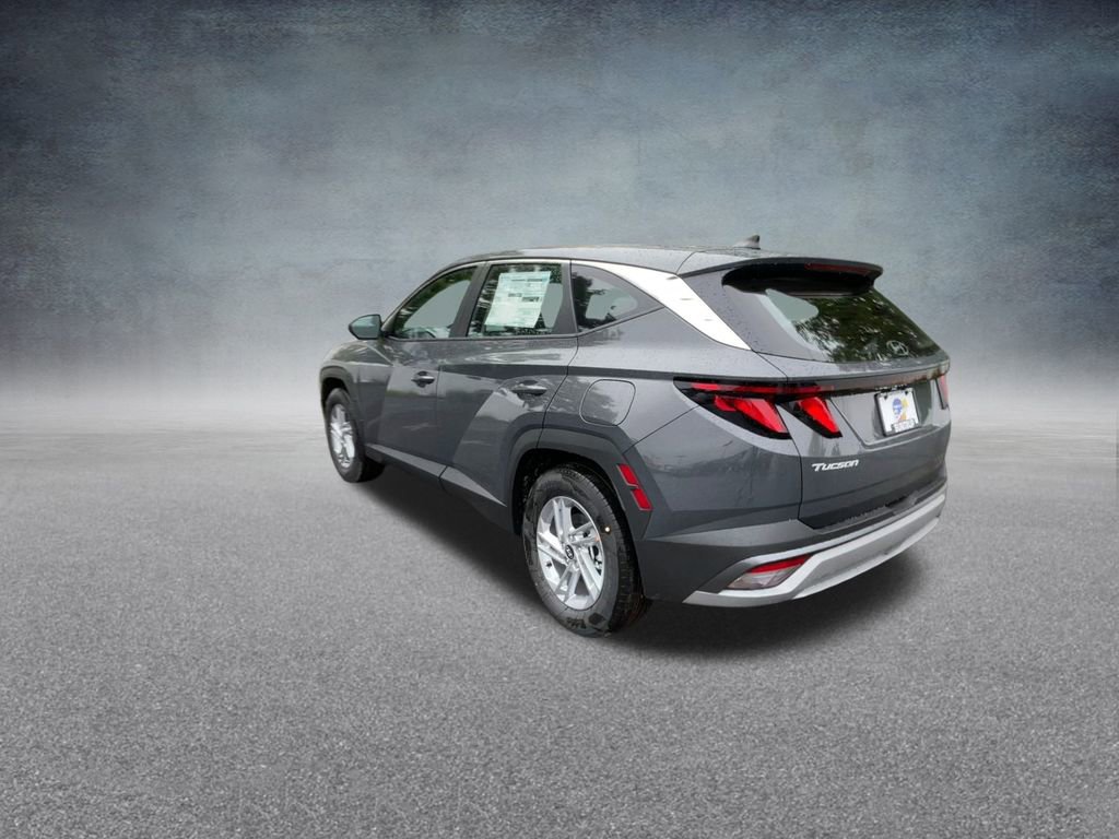 Certified 2025 Hyundai Tucson SE image 18
