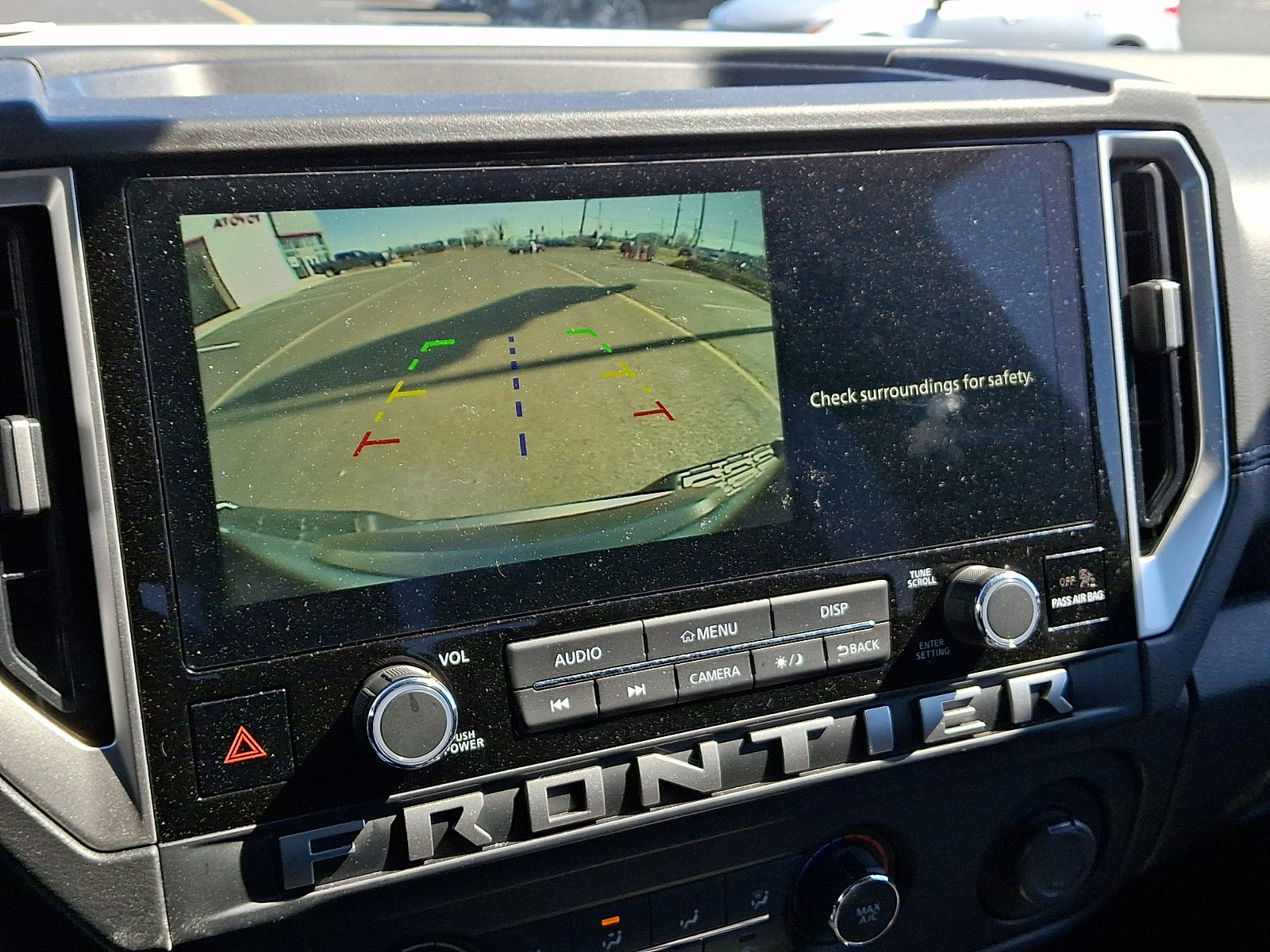 Used 2025 Nissan Frontier SV image 17