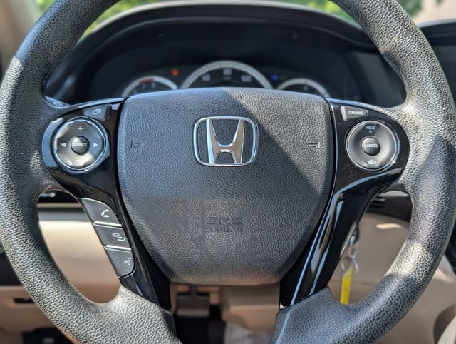Used 2016 Honda Accord LX image 19