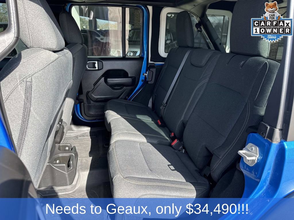 Used 2025 Jeep Wrangler Sport image 31