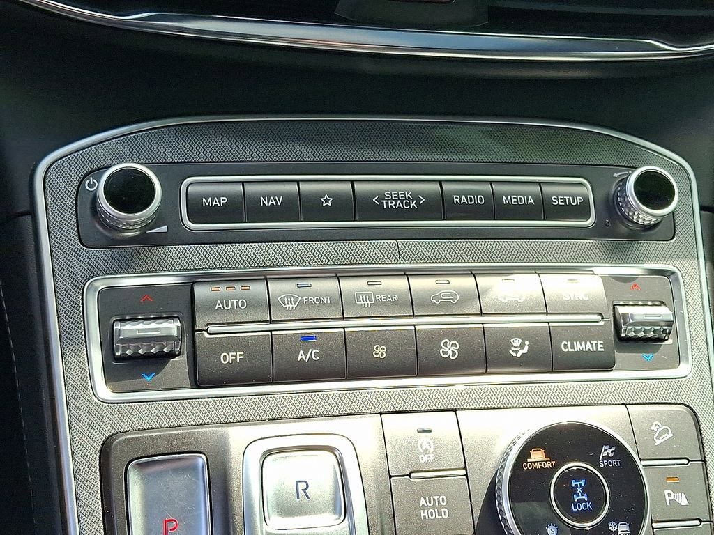 Used 2023 Hyundai Santa Fe Calligraphy AWD/4WD image 17