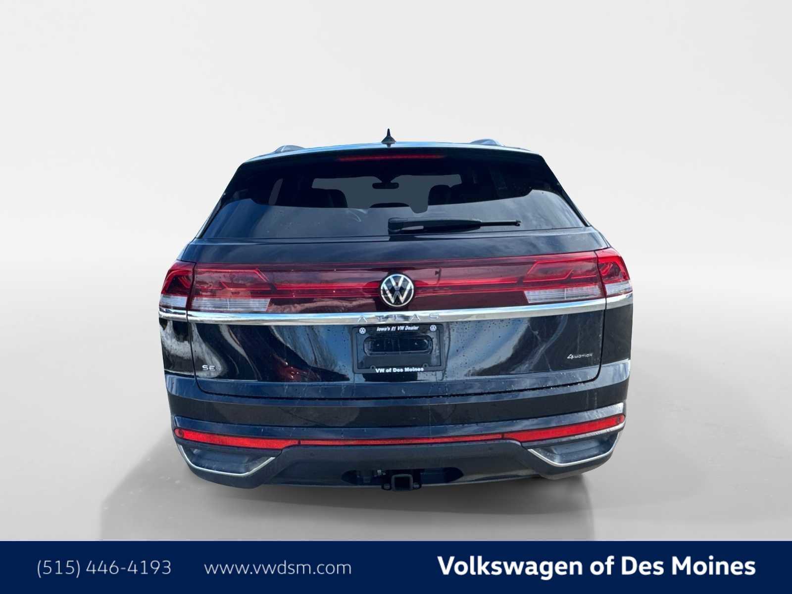 Used 2025 Volkswagen Atlas Cross Sport SE image 5