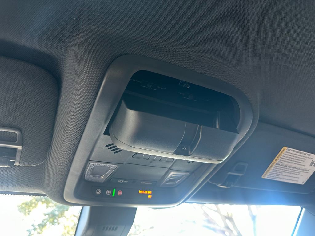 Used 2018 Chevrolet Equinox Premier image 73