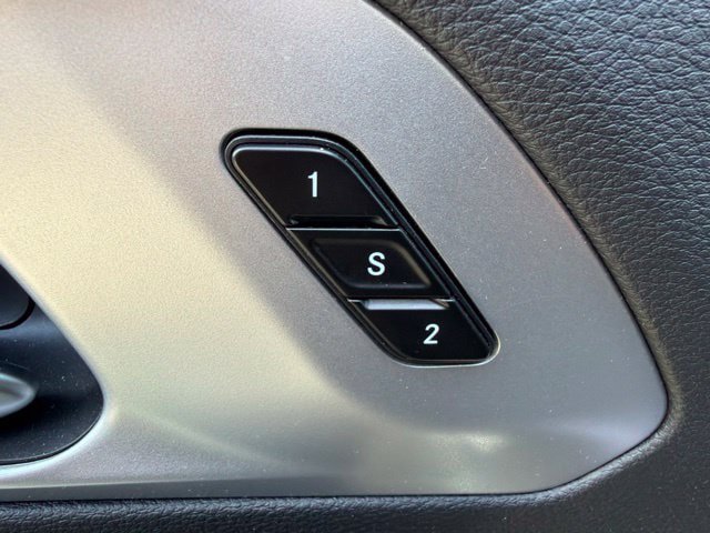 Certified 2025 Chrysler Pacifica Limited AWD/4WD image 20