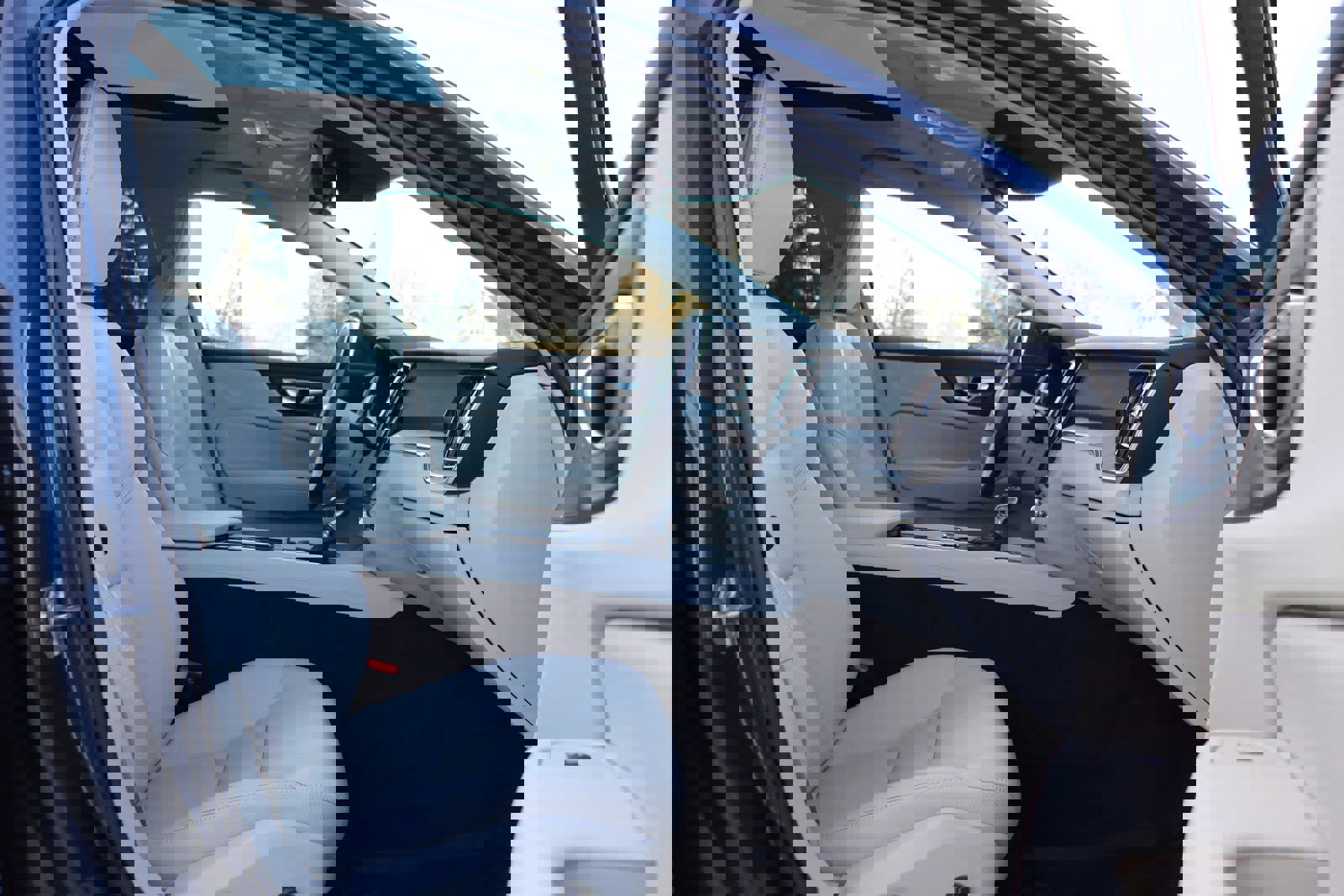 Used 2021 Volvo V60 T5 Cross Country w/ Protection Package image 20