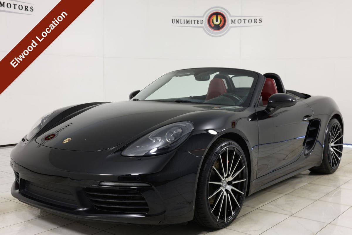 Used 2018 Porsche 718 Boxster RWD image 5