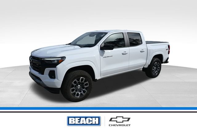 Used 2024 Chevrolet Colorado Z71 w/ Z71 Convenience Package 2