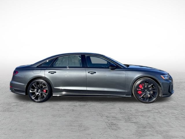 Used 2025 Audi S8 image 4
