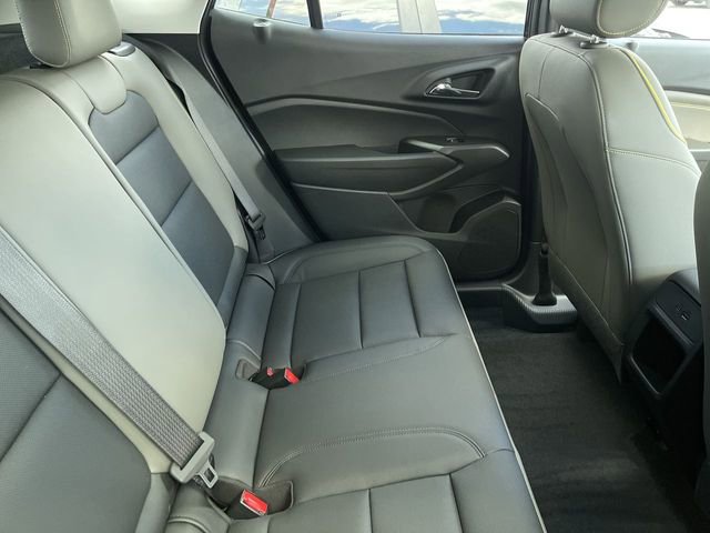 Used 2026 Chevrolet Trax ACTIV w/ Sunroof Package image 19