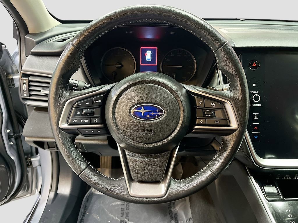Used 2025 Subaru Outback Premium image 11