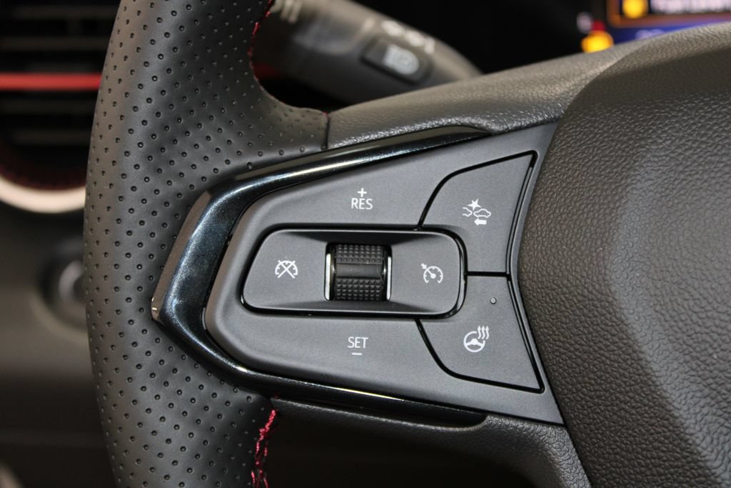 New 2026 Chevrolet Trax RS w/ Driver Confidence Package FWD image 32