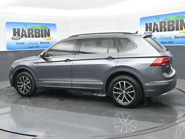 Used 2021 Volkswagen Tiguan SE w/ Panoramic Sunroof Package image 3