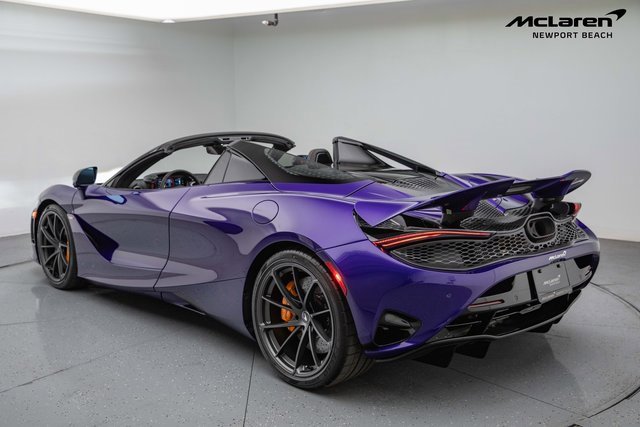 Used 2025 McLaren 750S Spider RWD image 11