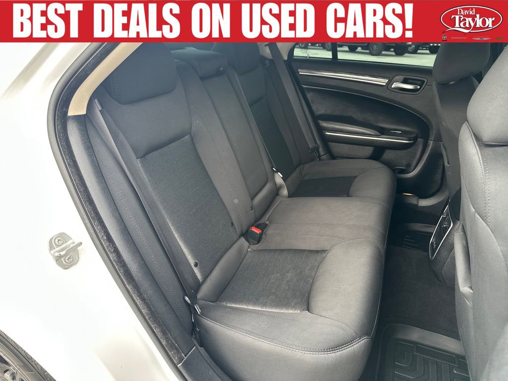 Used 2021 Chrysler 300 Touring w/ Sport Appearance Package RWD image 27