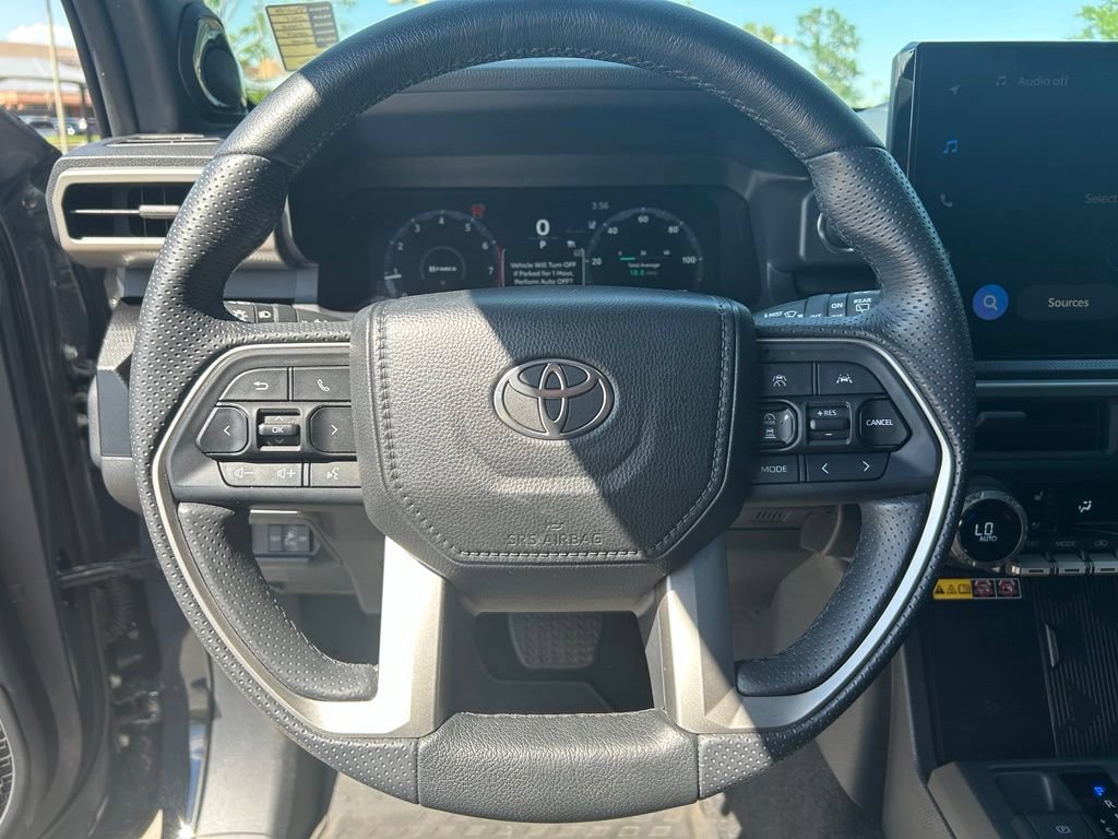 Used 2025 Toyota 4Runner Limited w/ Tow Technology Package AWD/4WD image 22
