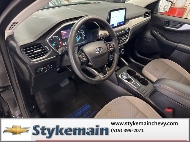 Used 2022 Ford Escape SE w/ Convenience Package image 32