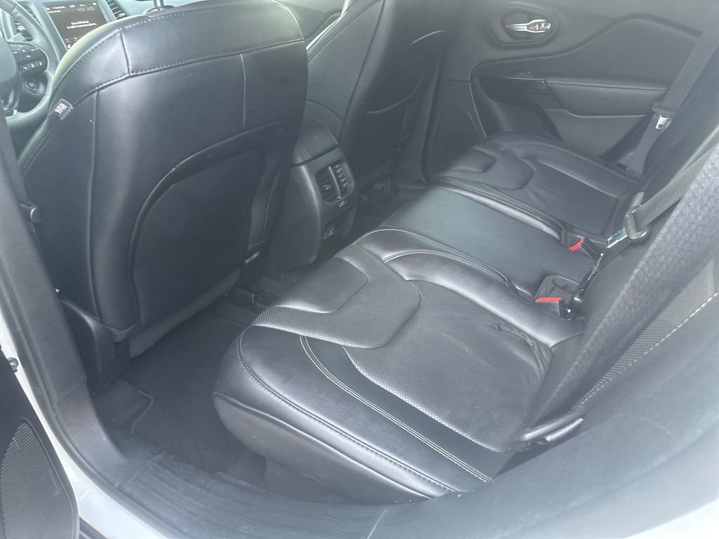 Used 2023 Jeep Cherokee Altitude Lux AWD/4WD image 18