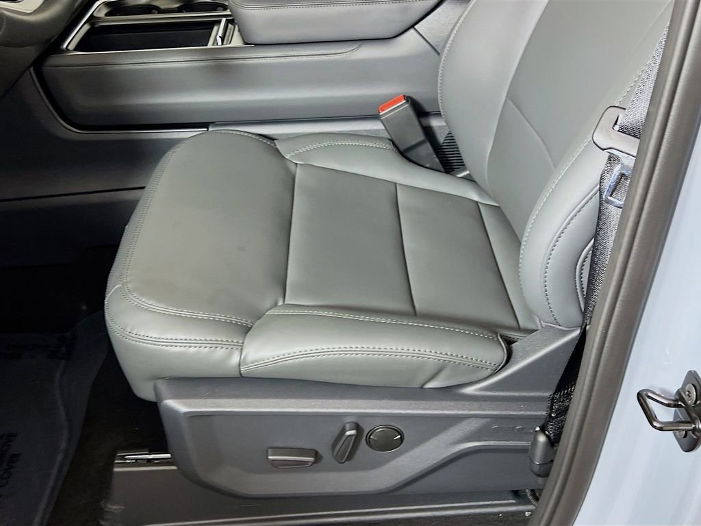 New 2026 Ford Expedition Max Active image 23