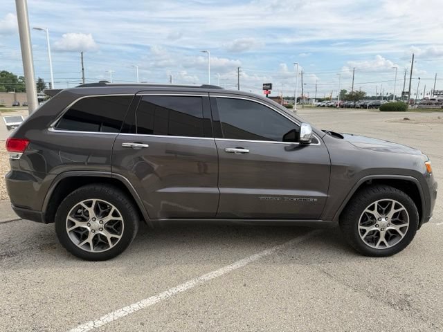 Used 2020 Jeep Grand Cherokee Overland AWD/4WD image 2