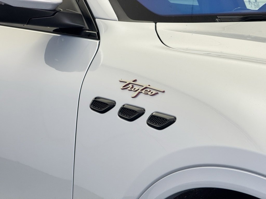 New 2024 Maserati Grecale Trofeo image 40