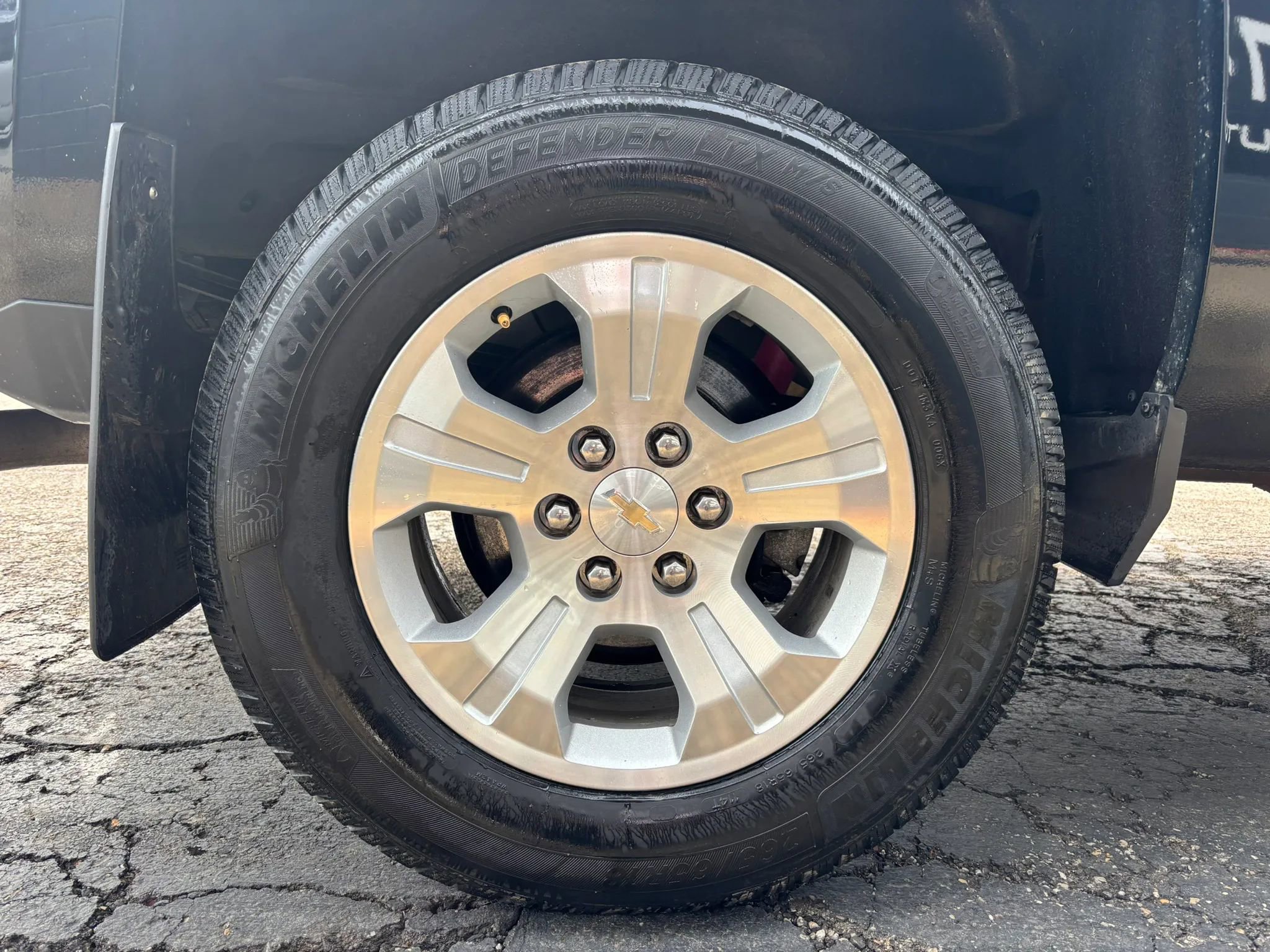 Used 2017 Chevrolet Silverado 1500 LT w/ All Star Edition image 6