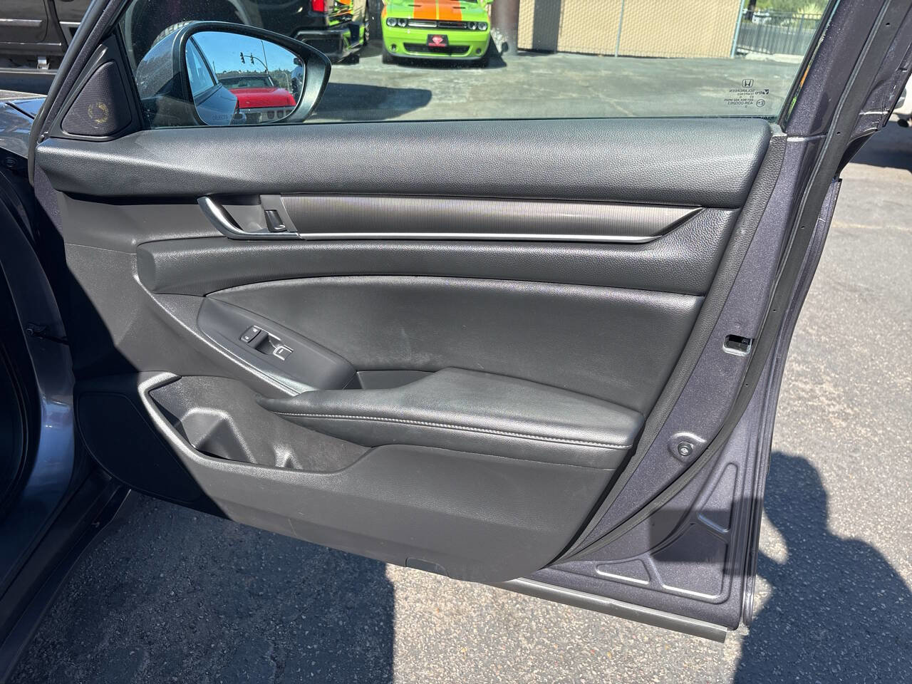 Used 2020 Honda Accord Sport image 32