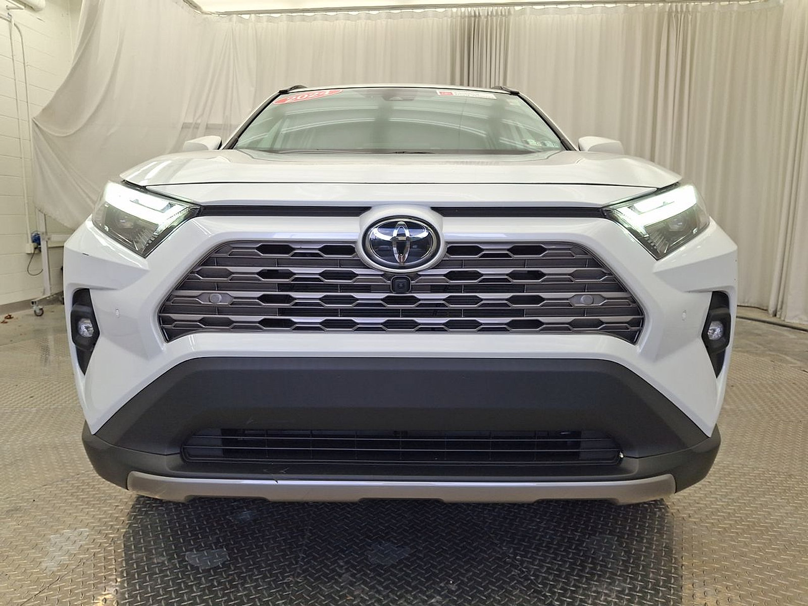 Certified 2024 Toyota RAV4 Limited w/ Advanced Technology Package AWD/4WD image 33