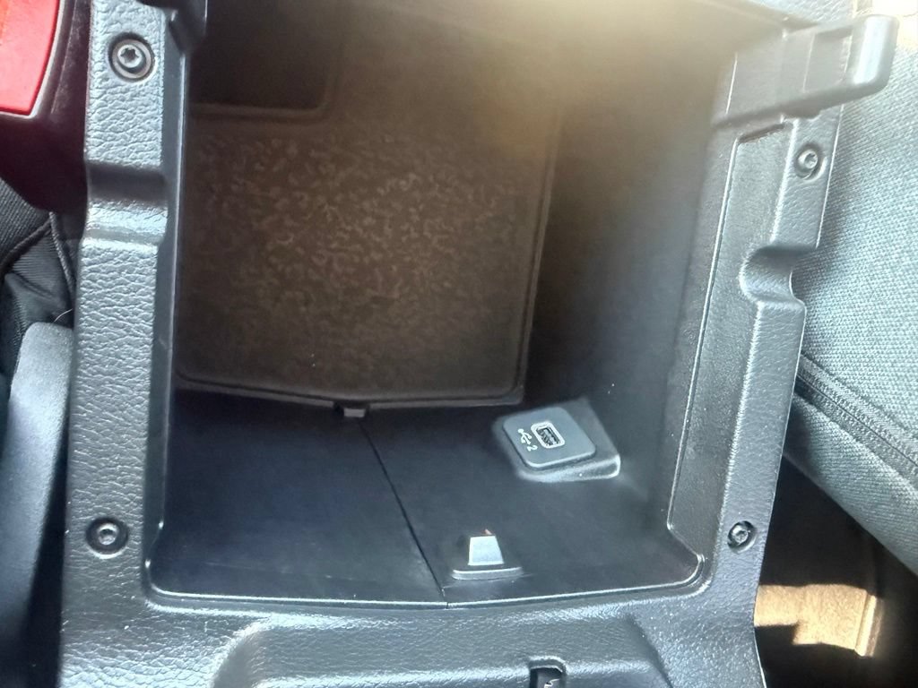 Used 2025 Jeep Wrangler Unlimited Sahara AWD/4WD image 29