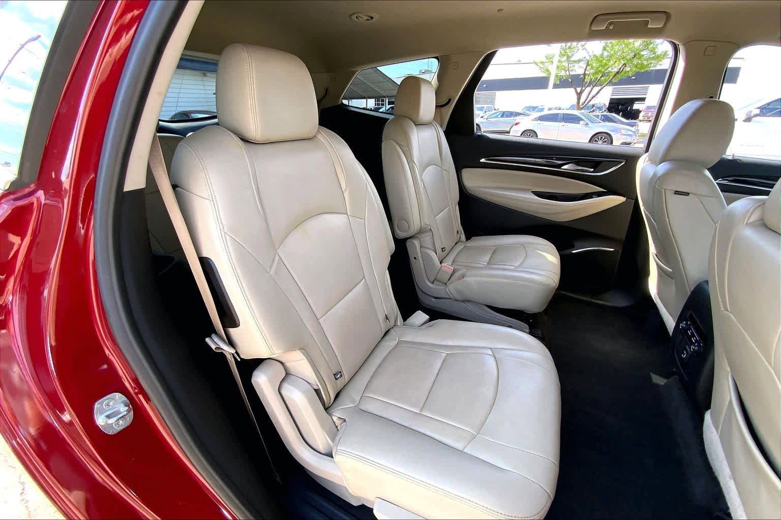 Used 2020 Buick Enclave Essence w/ LPO, Touring Package FWD image 19