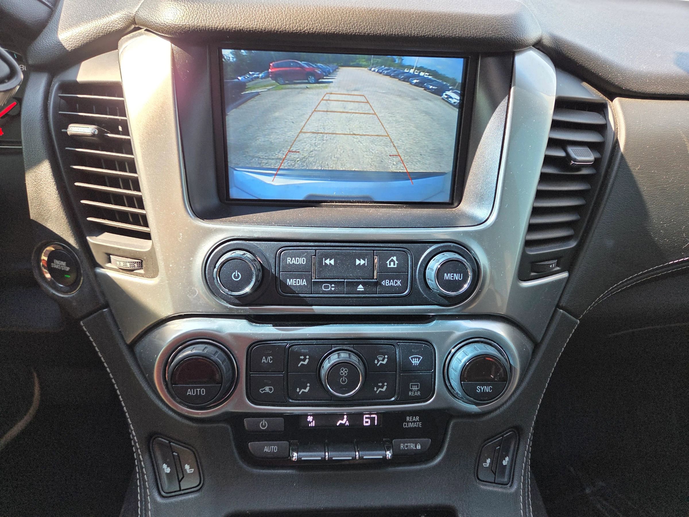 Used 2019 Chevrolet Tahoe LT w/ LT Signature Package AWD/4WD image 9