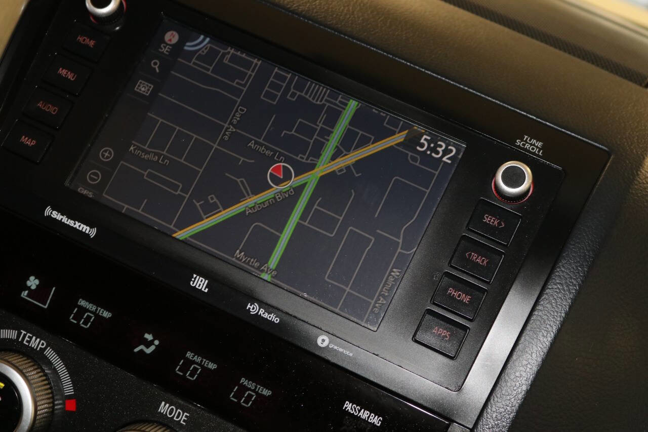 Used 2020 Toyota Sequoia Platinum image 31