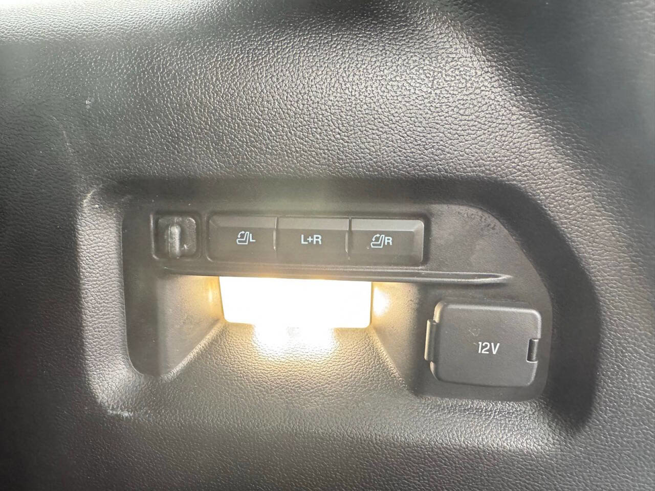 Used 2021 Ford Explorer ST image 9