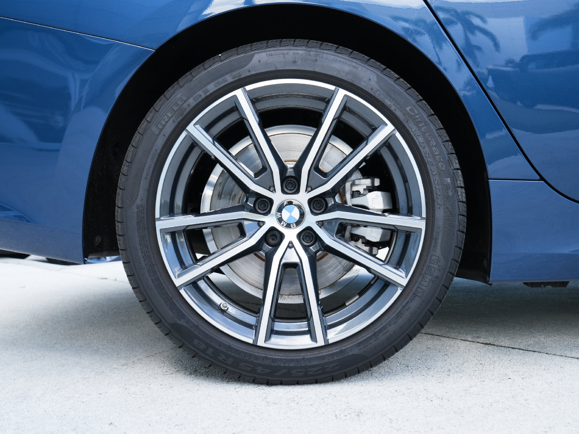 Used 2022 BMW 330i Sedan w/ Driving Assistance Package RWD image 38