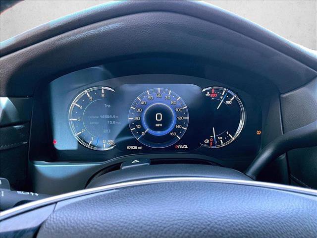 Used 2019 Cadillac Escalade Premium Luxury RWD image 22