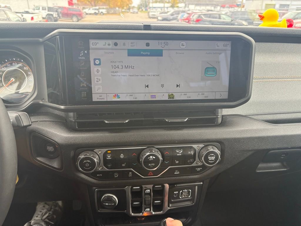 Used 2020 Jeep Wrangler Unlimited Sport image 17