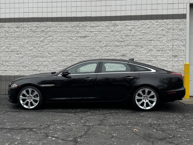 Used 2017 Jaguar XJ L Portfolio image 12