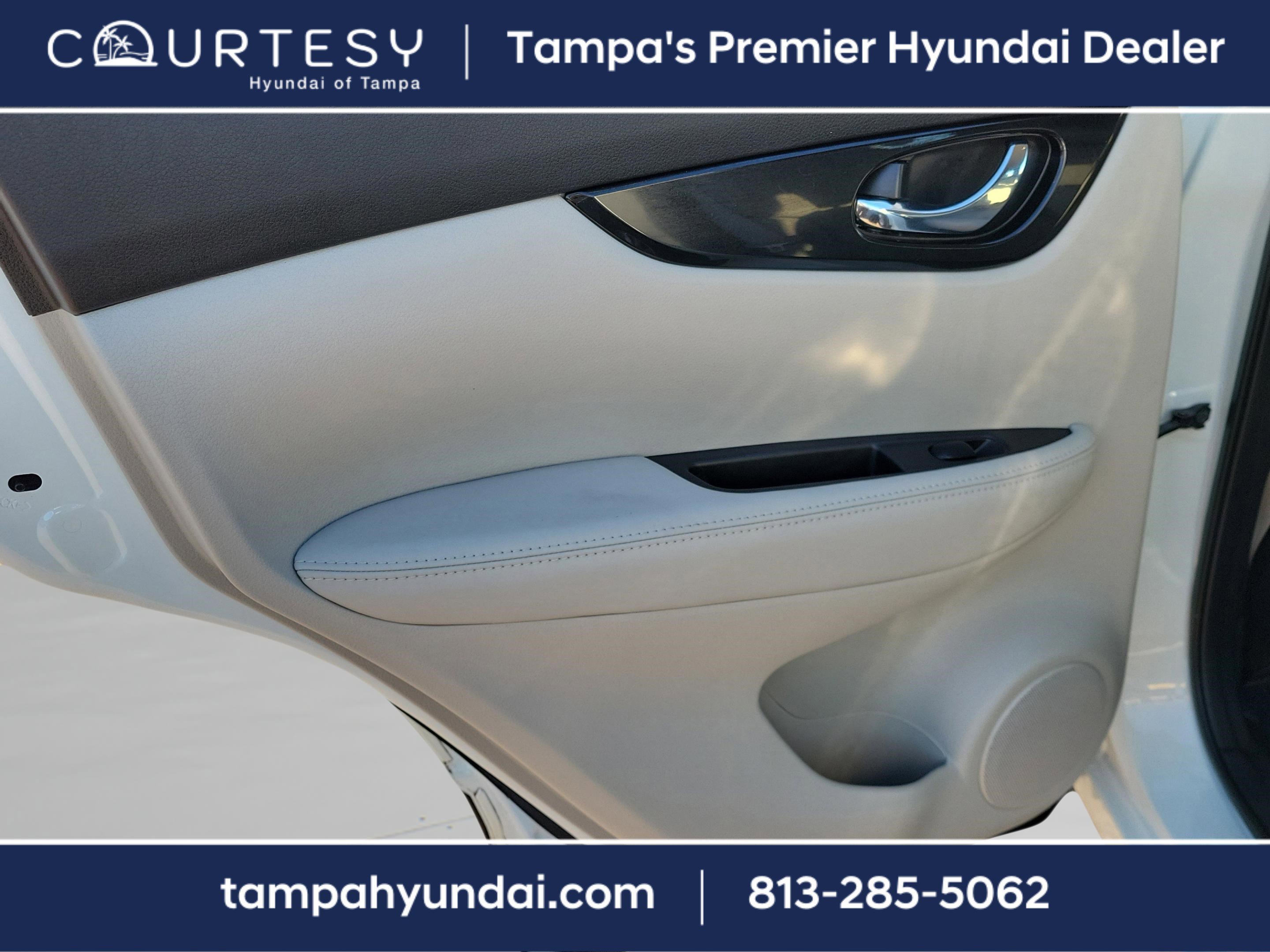 Used 2022 Nissan Rogue Sport SV w/ Technology Package image 9