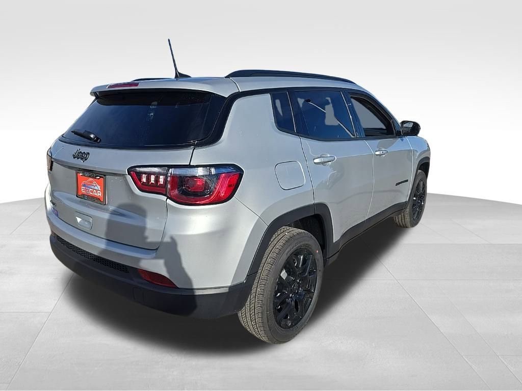 New 2026 Jeep Compass Latitude image 8
