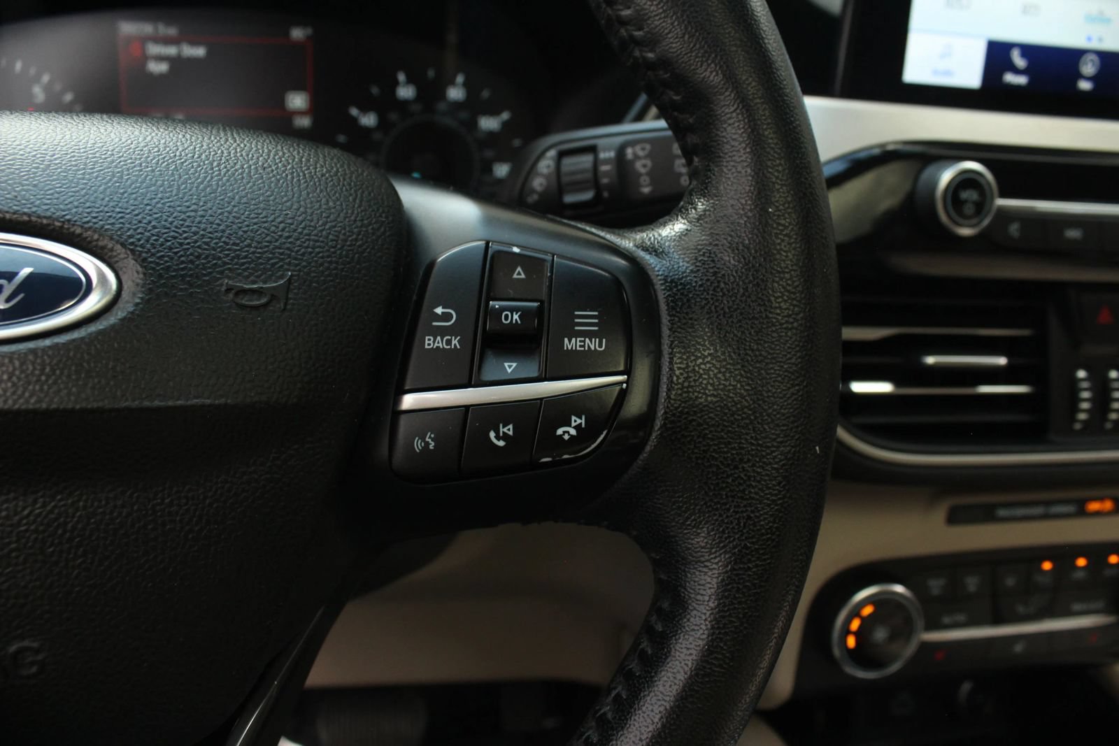 Used 2020 Ford Escape SEL AWD/4WD image 29