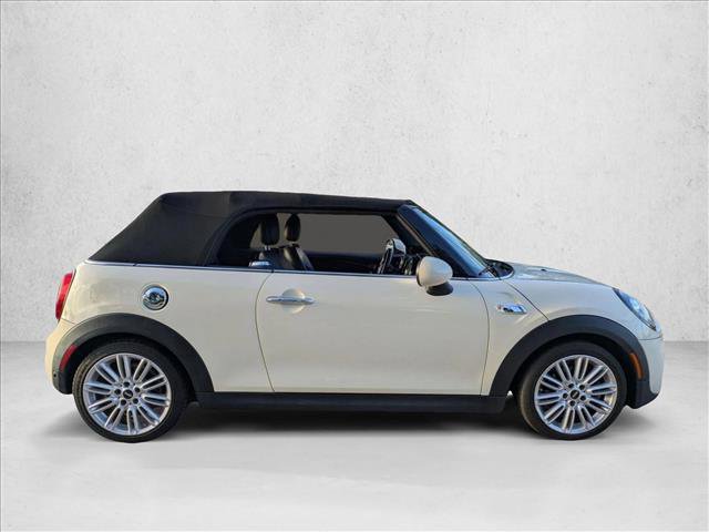 Used 2019 MINI Cooper S image 2