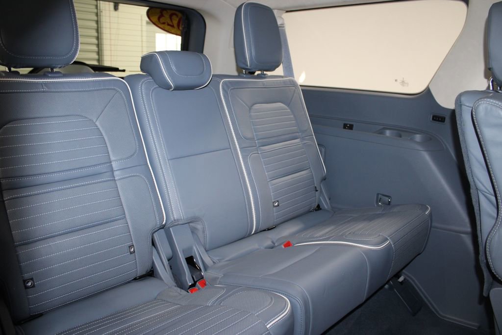 Used 2023 Lincoln Navigator L Black Label image 36