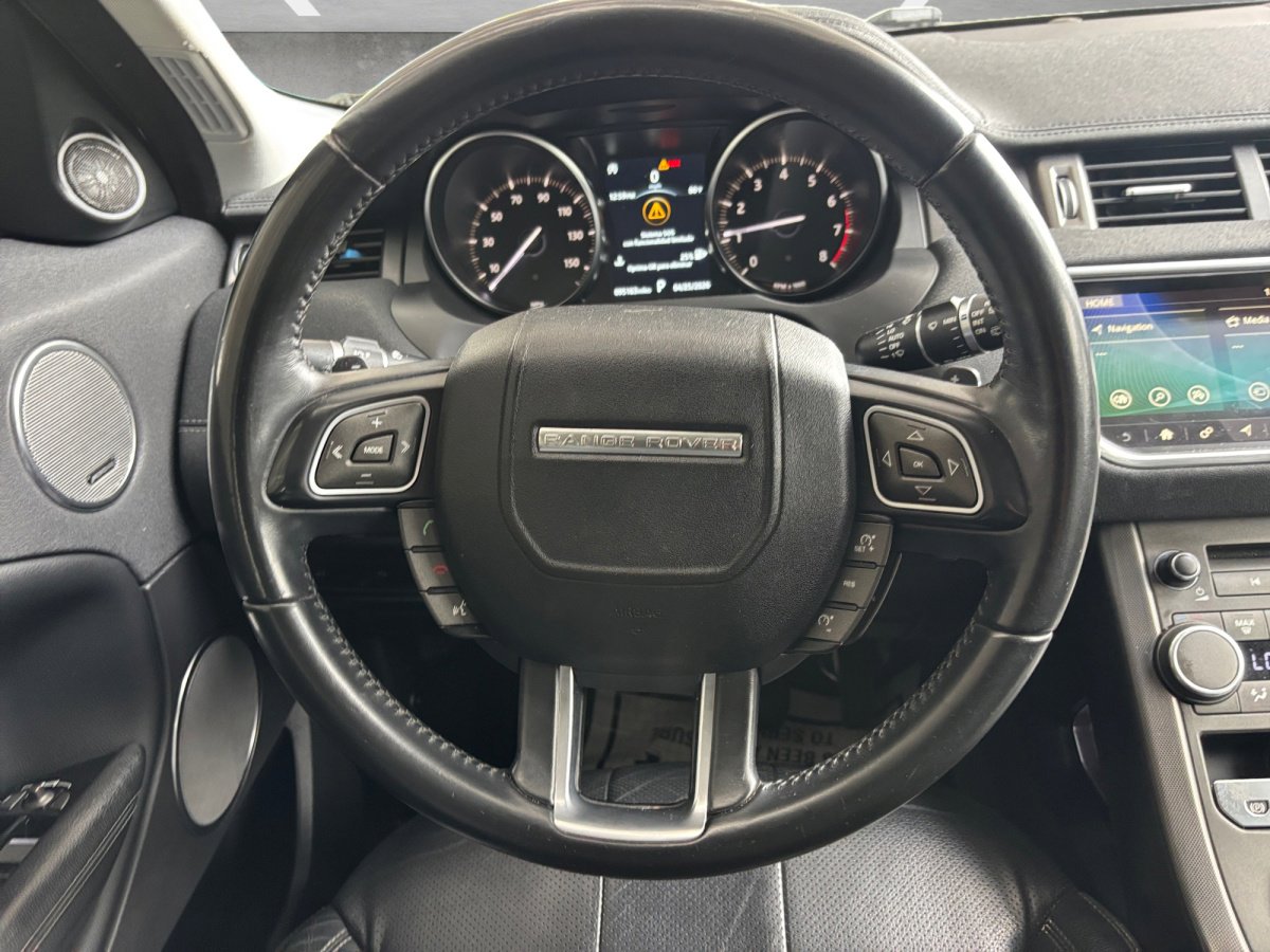 Used 2019 Land Rover Range Rover Evoque SE Premium AWD/4WD image 25